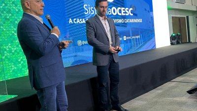 O balanço do setor foi levantado pela (OCESC) junto às 235 cooperativas associadas e anunciado pelo presidente Vanir Zanatta e pelo superintendente Ricardo Miotto Ternus (Marcos Bedin/MB Comunicação).