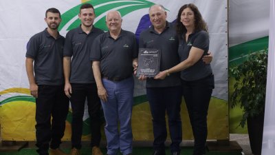 Acima de 800 matrizes, 1° lugar  Gilberto Belegante, supervisionado pelo técnico Rodrigo da Ross
<br/>