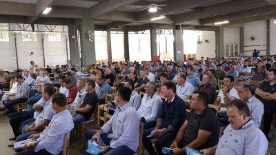 Cooperados em Assembleia Geral Ordinária 2024 
<br/>