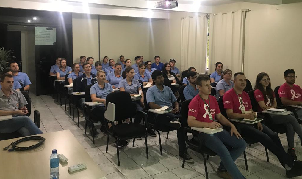 COOPER A1 SUPERMERCADOS: funcionários do departamento de hortifrúti receberam treinamento