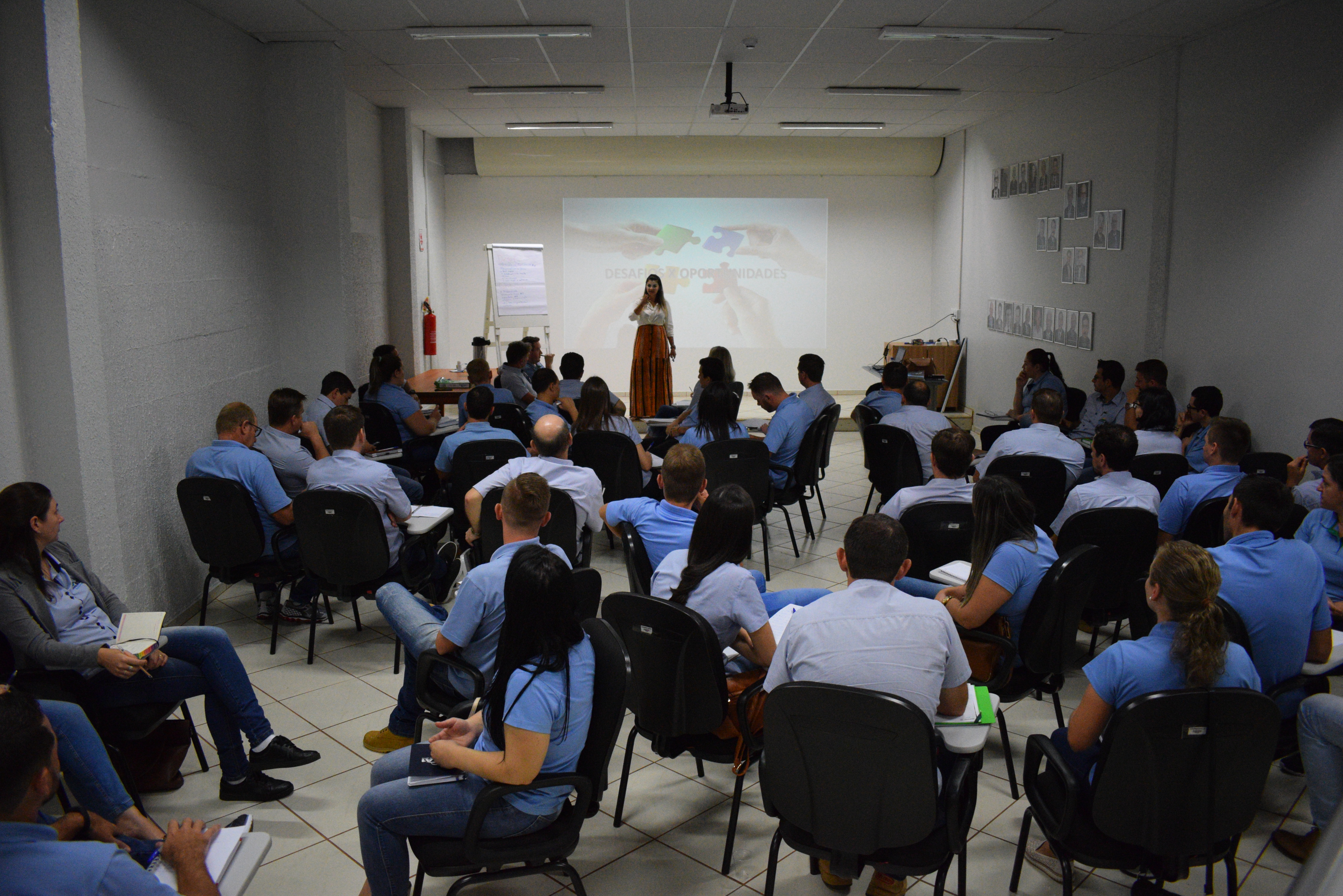 COOPER A1 REALIZOU TREINAMENTO COM FOCO EM ATENDIMENTO PARA ÁREA DE VENDAS