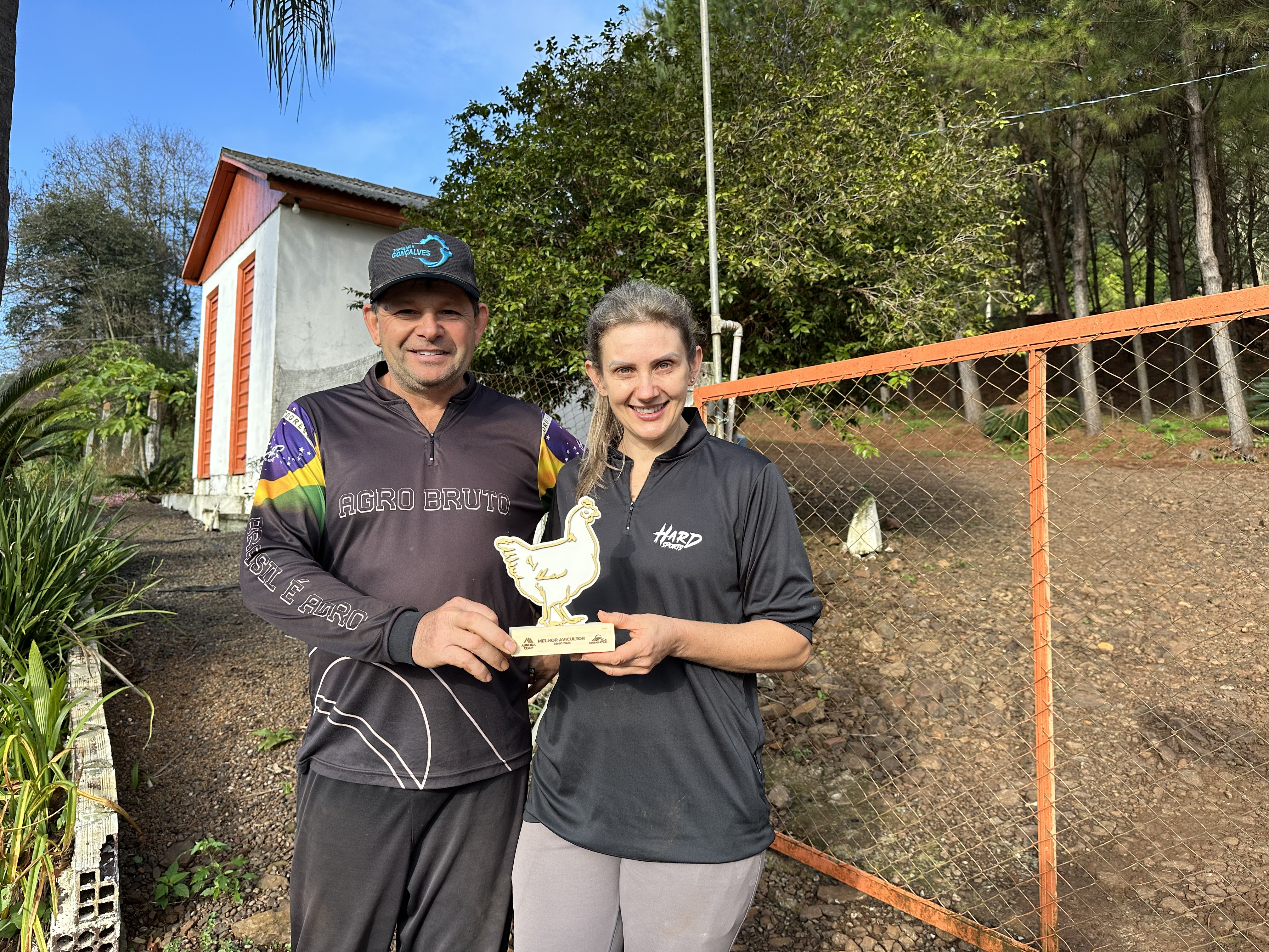 DESTAQUE AVICULTURA MÊS DE MAIO: Desafios e conquistas na atividade 