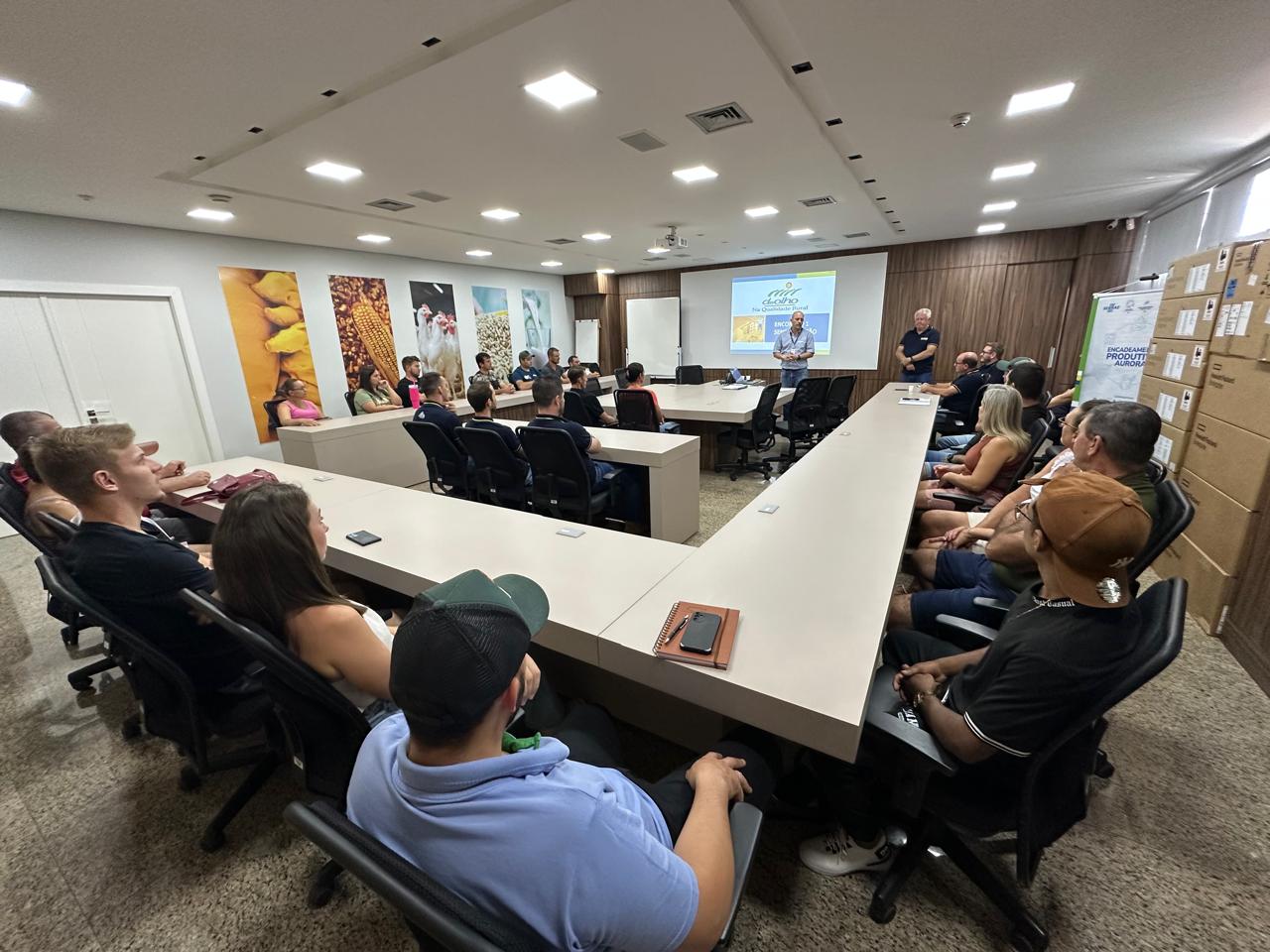 SOCIOAMBIENTAL: Mais quinze famílias iniciam no 